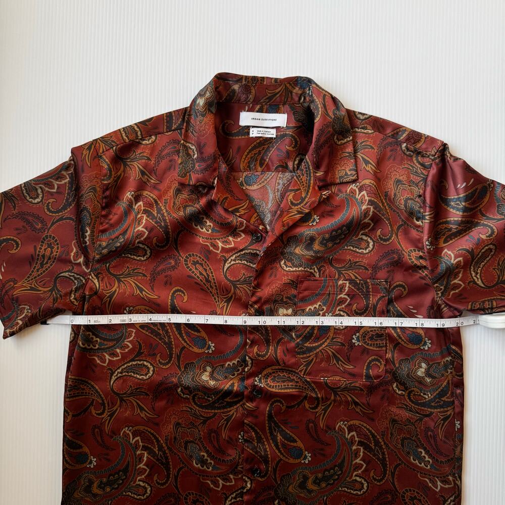 Urban Outfitters Satin Paisley Shirt Men's Small Retro Resort Festival Vacation - Picture 8 of 16